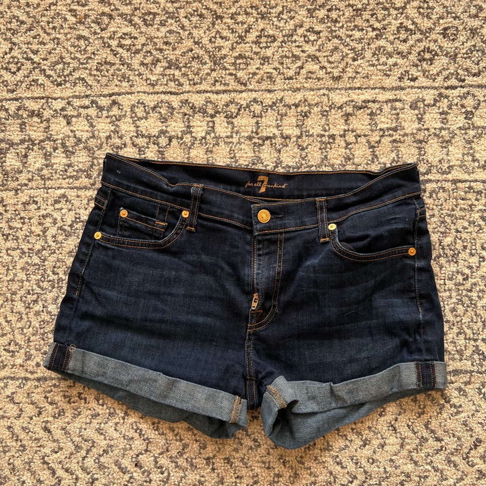 Women’s Jean shorts, 29, good condition
